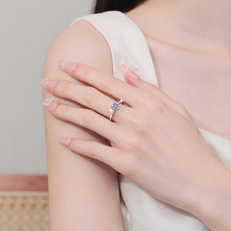 Heart-shaped Moissanite Ring – S925 Sterling Silver 1-Carat Ring; Stylish, Sweet, and Minimalist (GRA Certified)