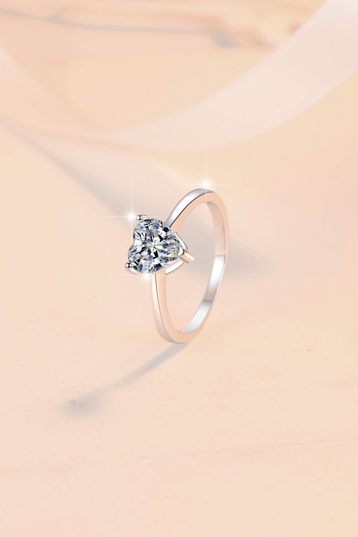 Heart-shaped Moissanite Ring – S925 Sterling Silver 1-Carat Ring; Stylish, Sweet, and Minimalist (GRA Certified)