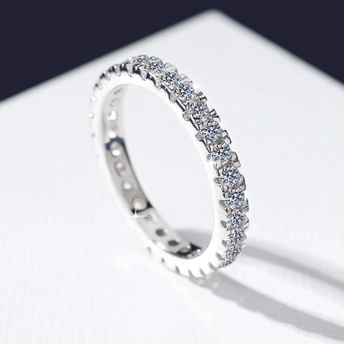 "Instagram-style" GRA Moissanite ring for women—minimalist, affordable luxury S925 sterling silver jewelry.